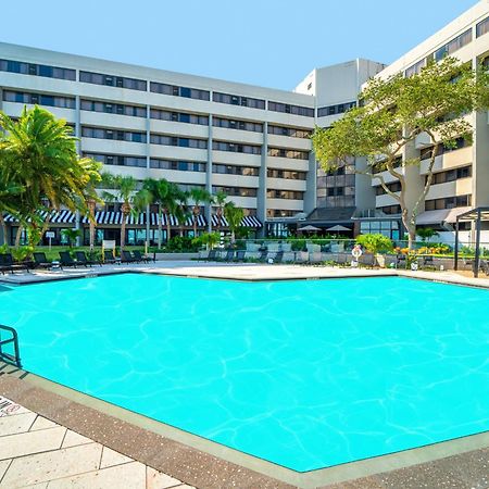 Hotel Doubletree By Hilton Tampa Rocky Point Waterfront Extérieur photo