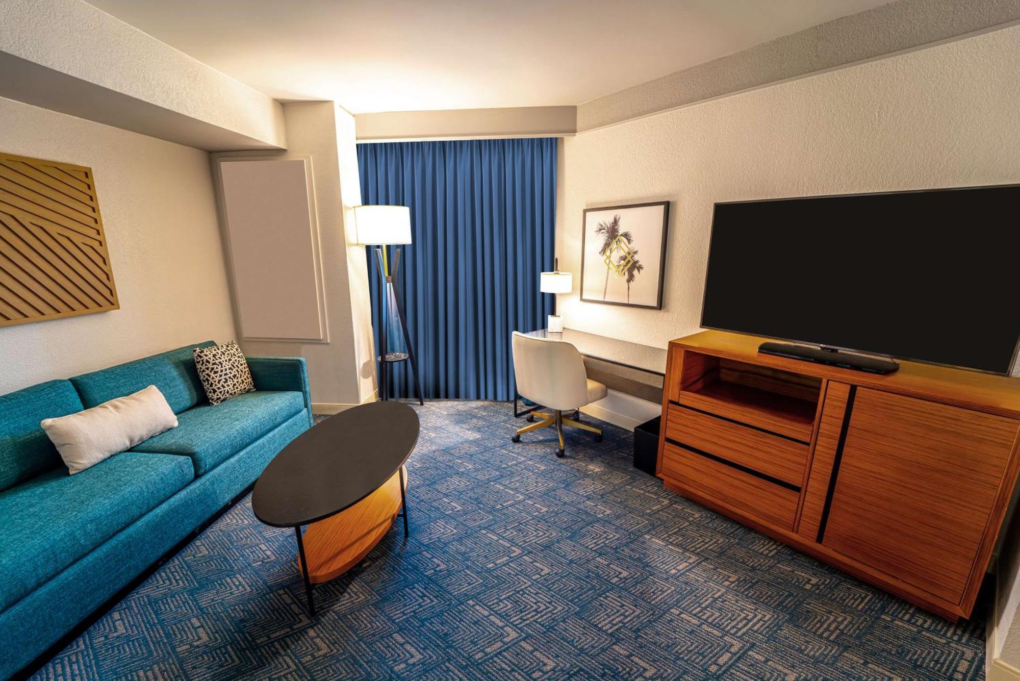 Hotel Doubletree By Hilton Tampa Rocky Point Waterfront Extérieur photo